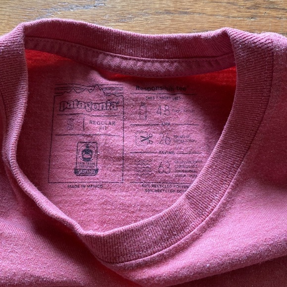 Patagonia Men's Pink Long Sleeve Shirt - Picture 2 of 4